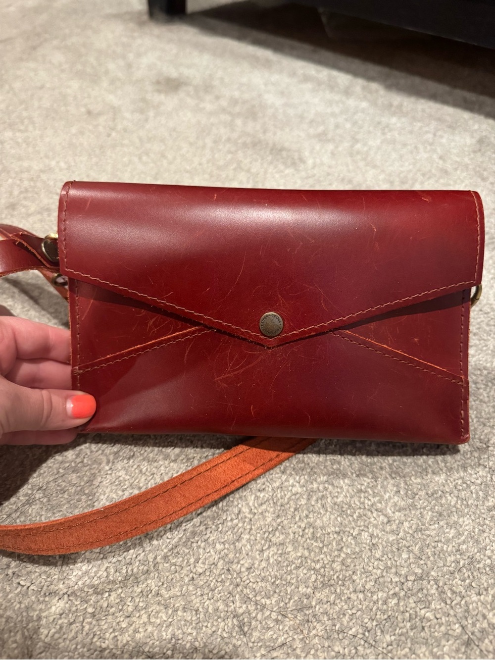 Portland Leather Envelope Leather Crossbody Bag in Cowboy Sunset